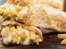 رول بطاطس موتزريلا